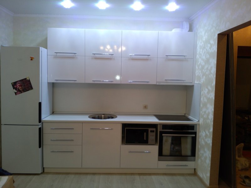 Встроенные кухонные гарнитуры