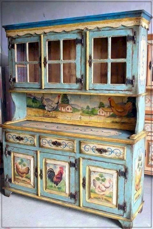 Переделка старинного буфета