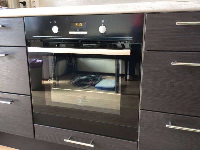 Духовой шкаф Smeg sf6905n1