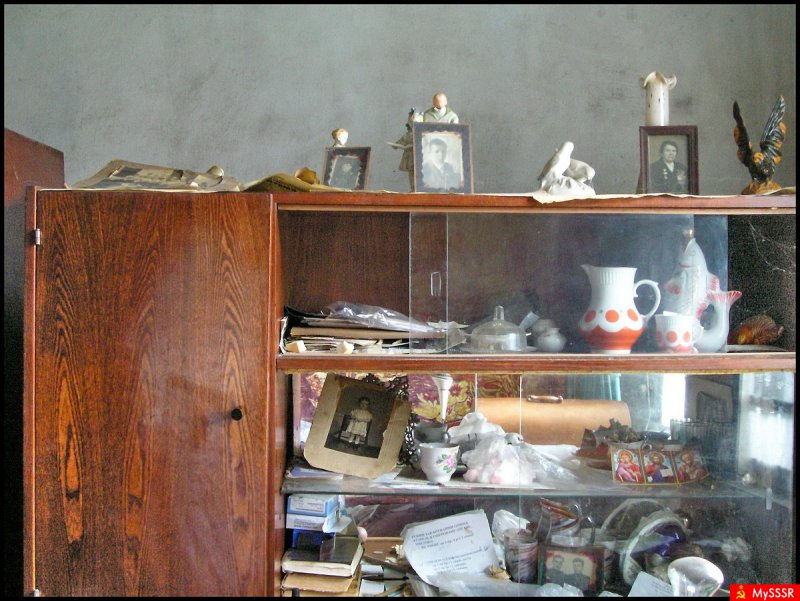 Старая мебель