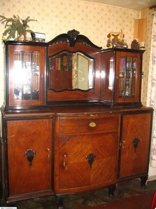 Сервант 50