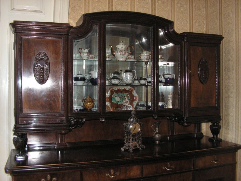 Советский сервант
