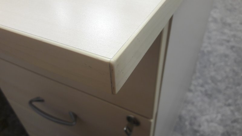 Кромка шкафа купе