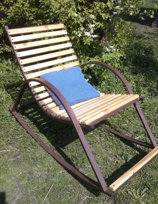 Кресло качалка из профильной трубы