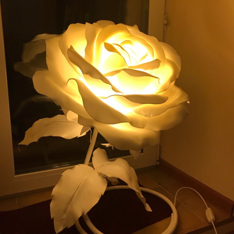 Светильник роза из изолона