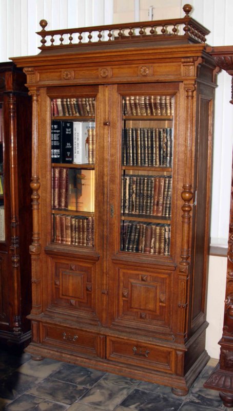 Книжный шкаф сталинский Ампир