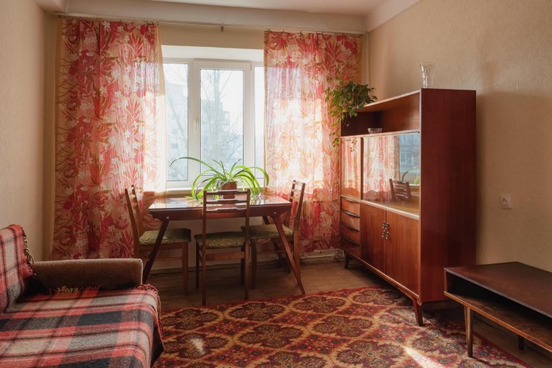 Советский сервант