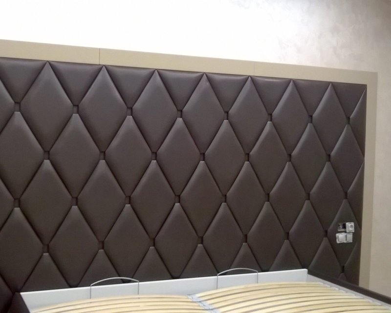 Панели обтянутые кожей