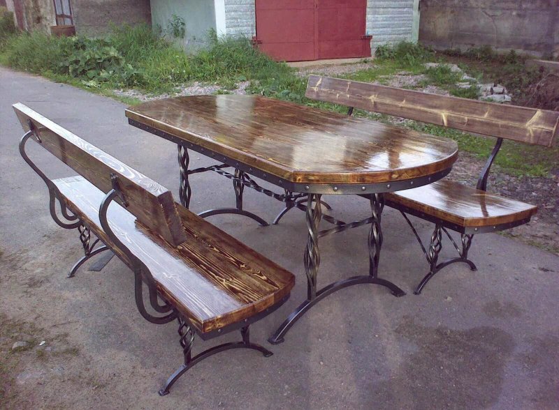 Кованый стол в беседку