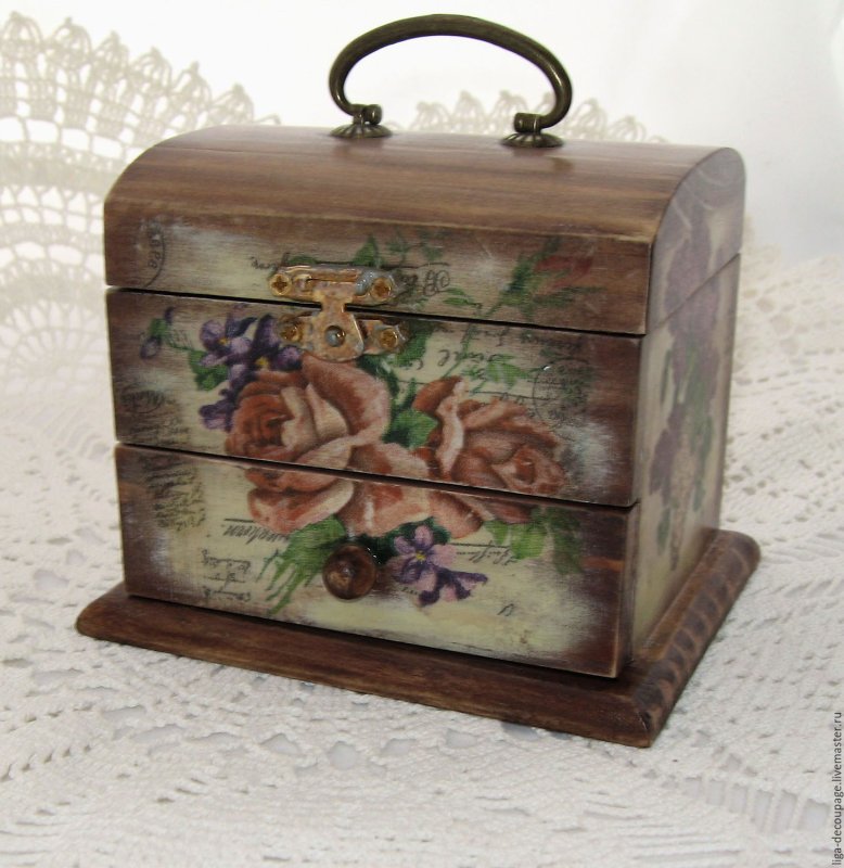 Antique Box антикварная шкатулка