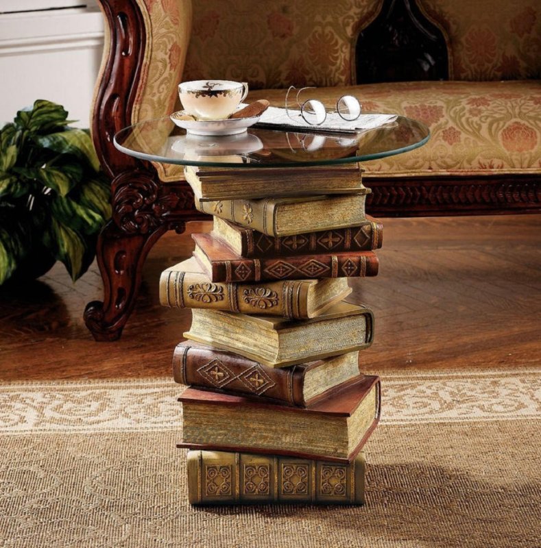 Подставка из старых книг