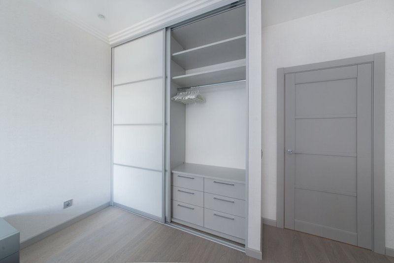Шкаф купе Sliding-Door Wardrobe
