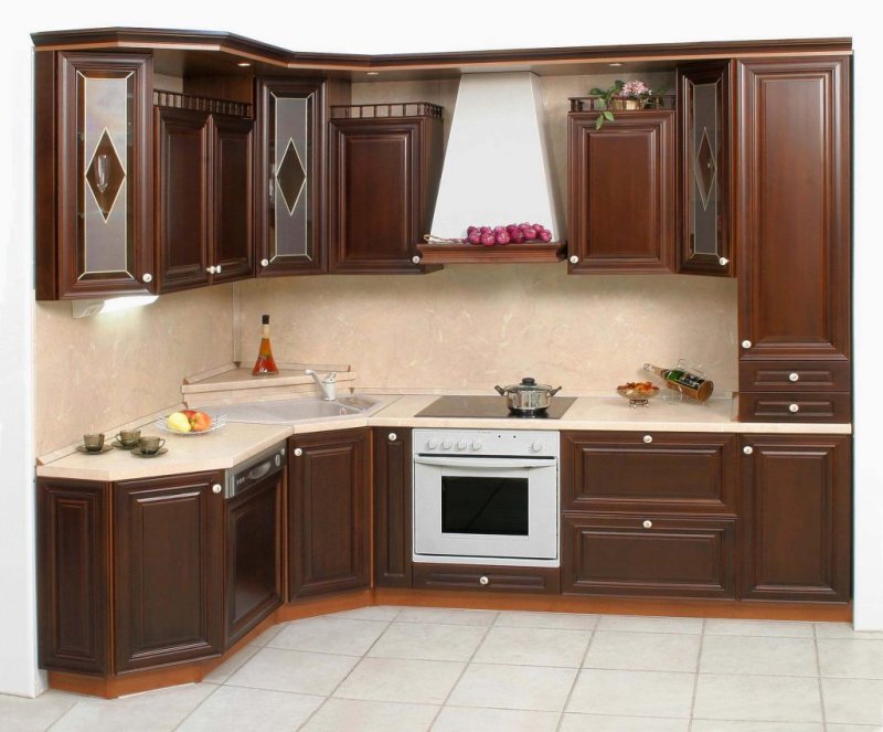 Кухонные гарнитуры из массива дерева