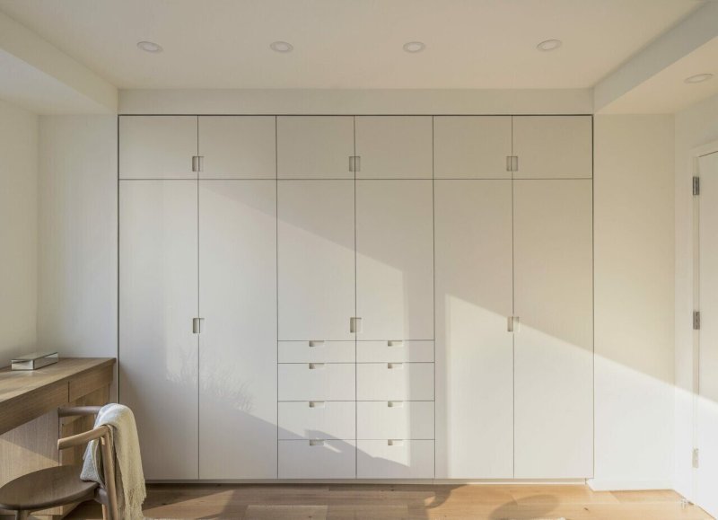 Шкаф ikea с распашными дверьми 100x58x236