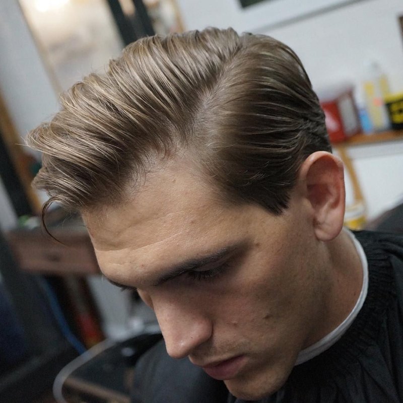 Side Part Haircut удлиненный