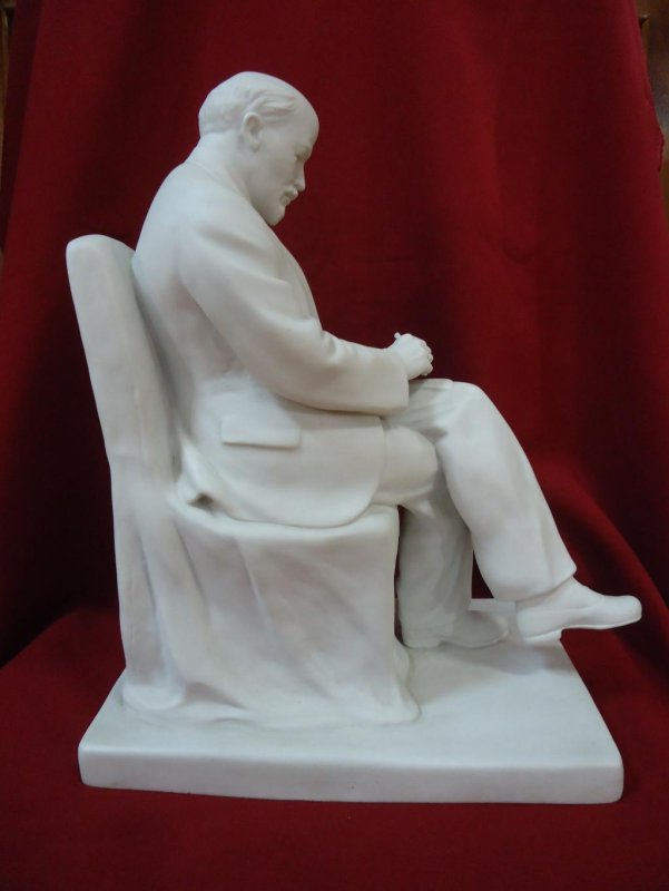 Ленин в кресле ЛФЗ