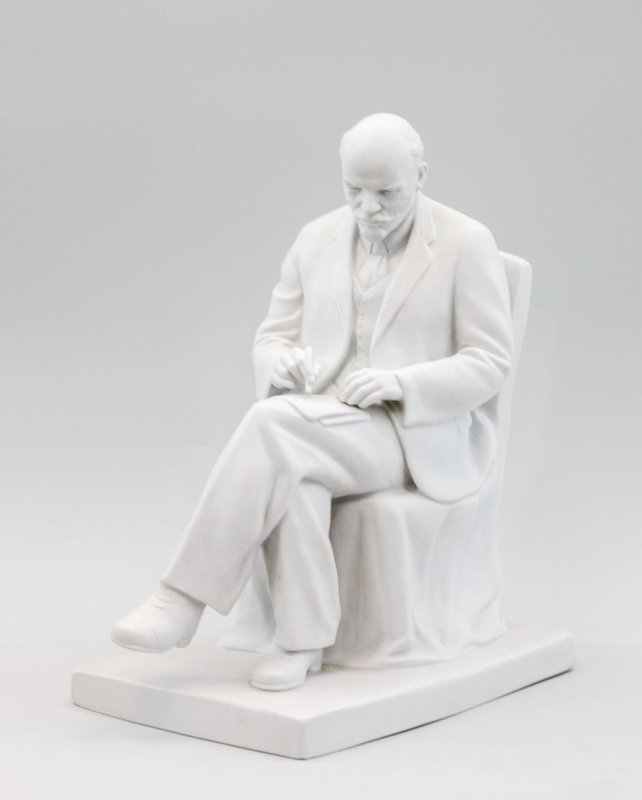 Ленин в кресле ЛФЗ