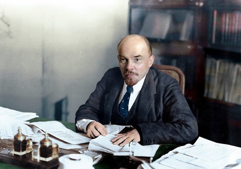 Владимир Ильич Ленин (1870-1924)