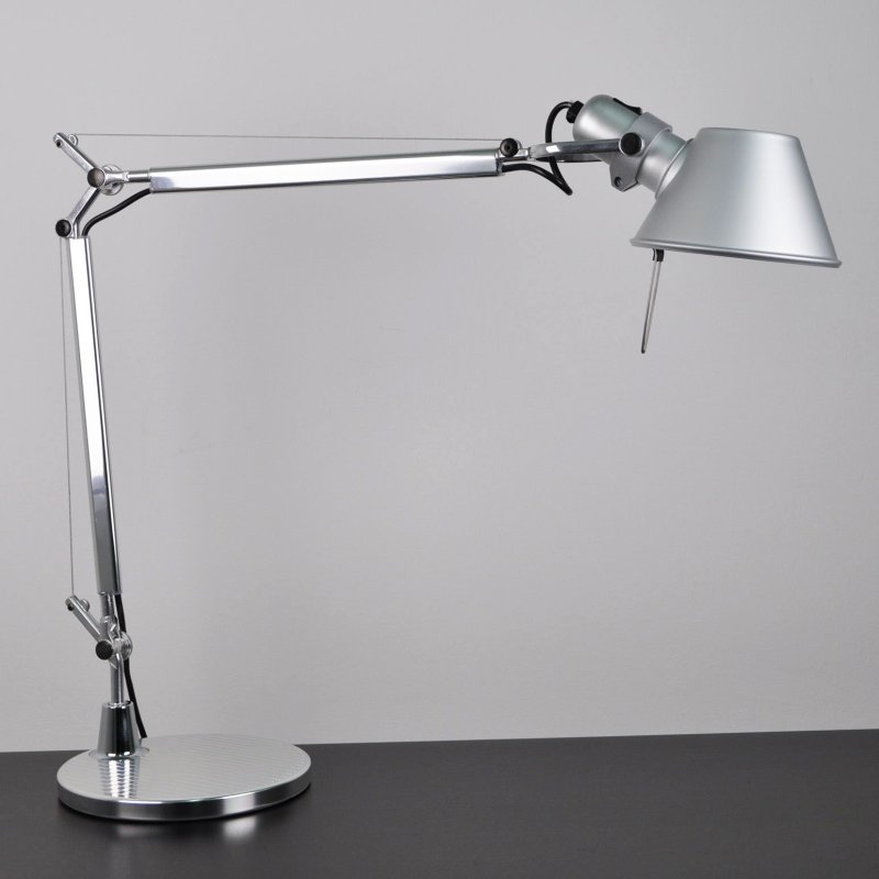 Лампа Artemide Tolomeo