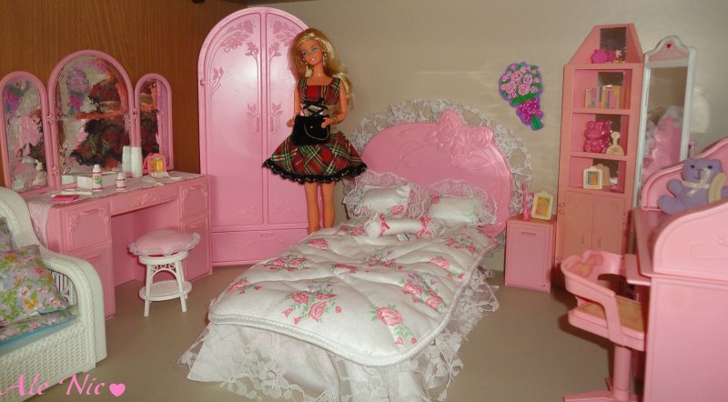 Sweet Roses Barbie мебель