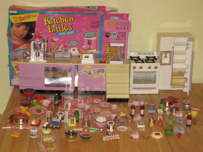 Кухня Barbie 90s