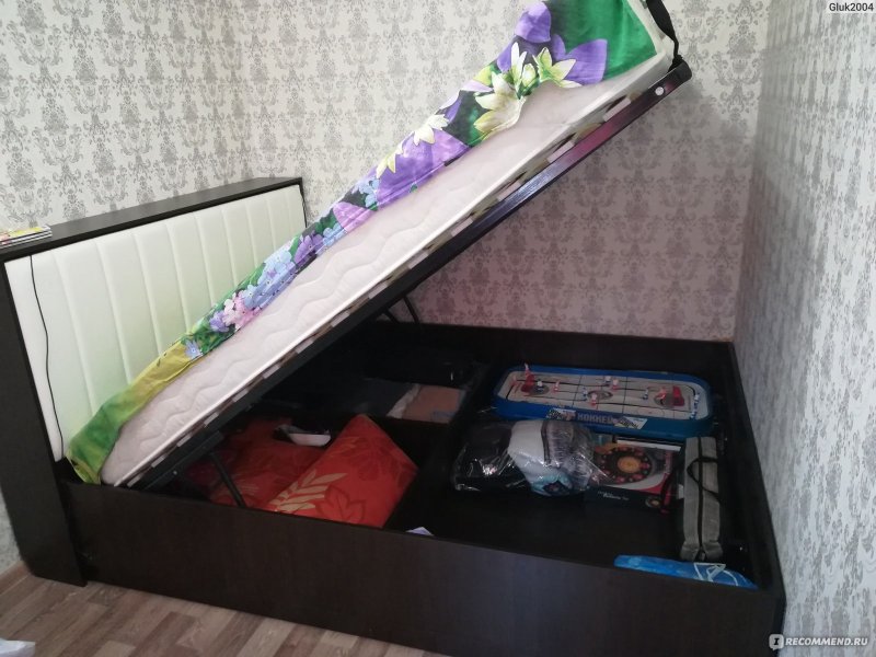 Кровать Люкс много мебели