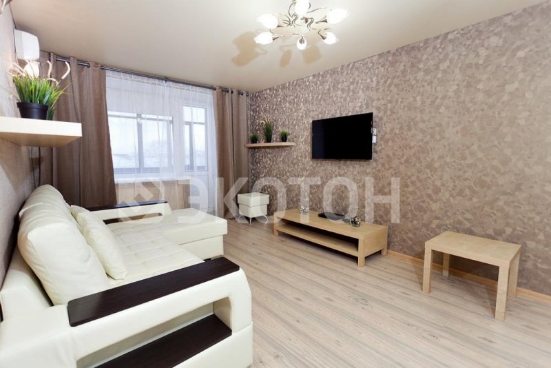 Комната с ремонтом и мебелью