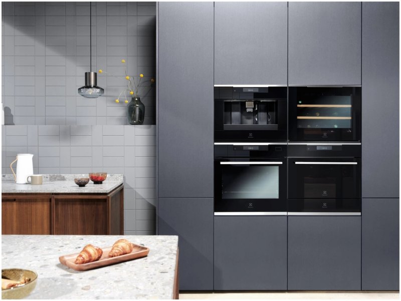 Духовой шкаф Electrolux vkl8e00x COMBIQUICK