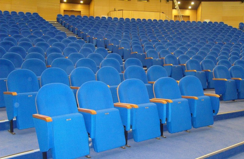 Старый дом театр Новосибирск сцена