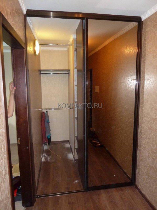 Гардеробный шкаф купе