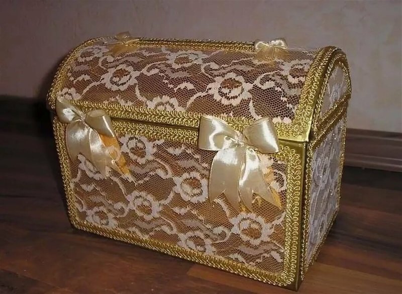 Сундучок из картона