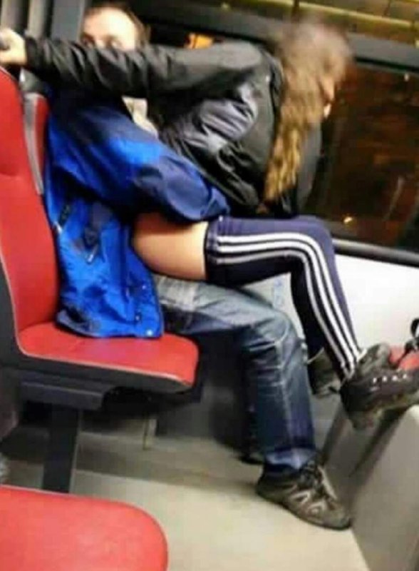 Шэрон Стоун основной инстинкт сидит