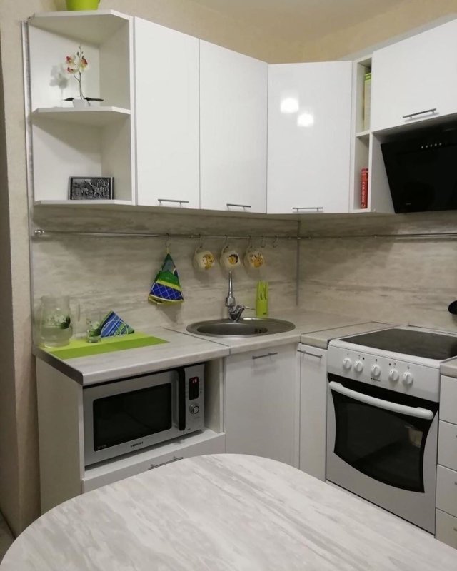 Угловая кухня 7 кв метров