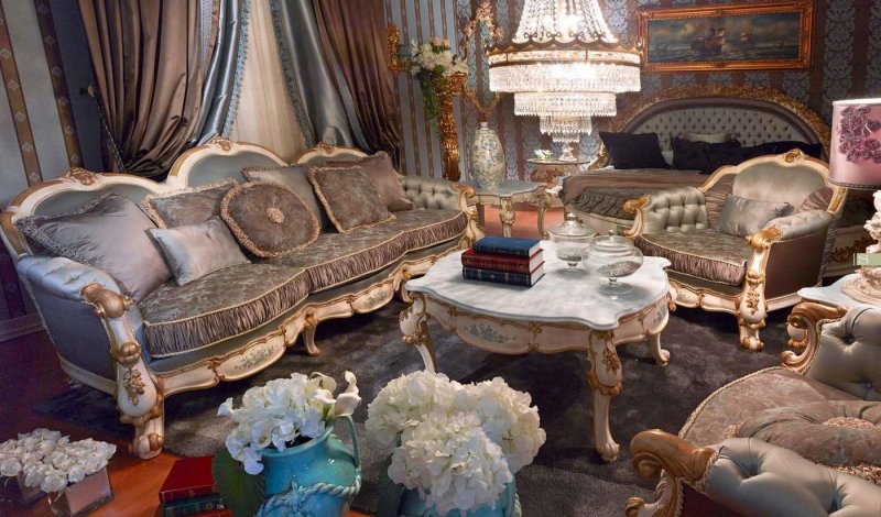 Asnaghi Interiors двер голубая