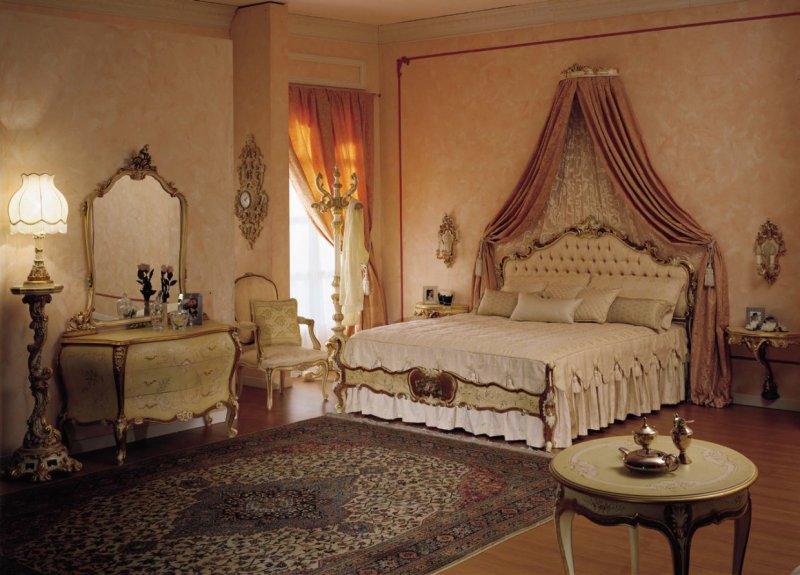 Кровать стиль Барокко, рококо, Ампир