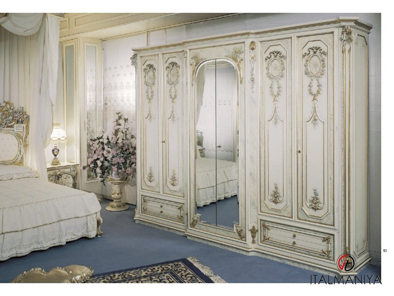 Asnaghi Interiors Bedroom Petunia