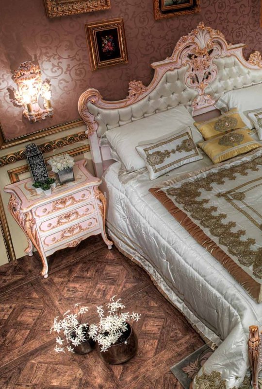 Asnaghi Interiors Bedroom Goji