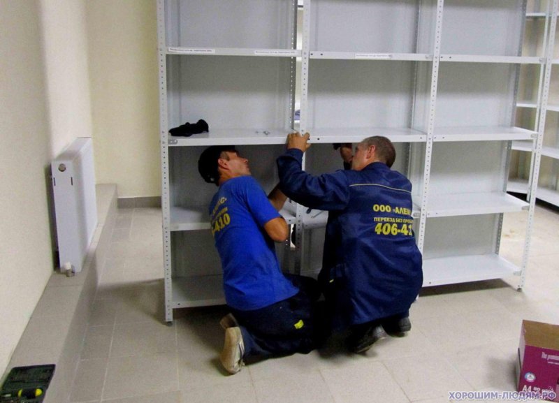 Сборщик стеллажей