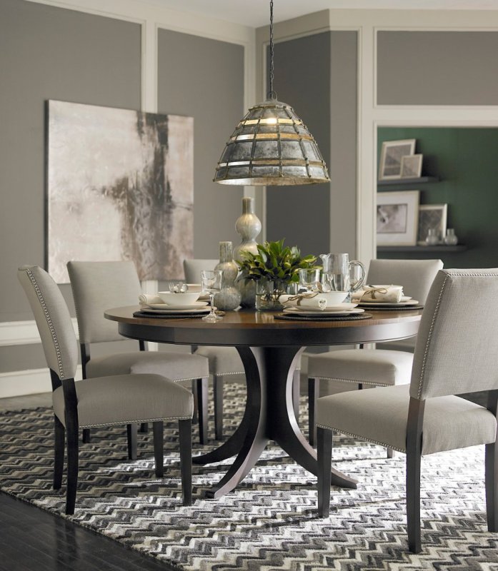 Round Dining Table a482