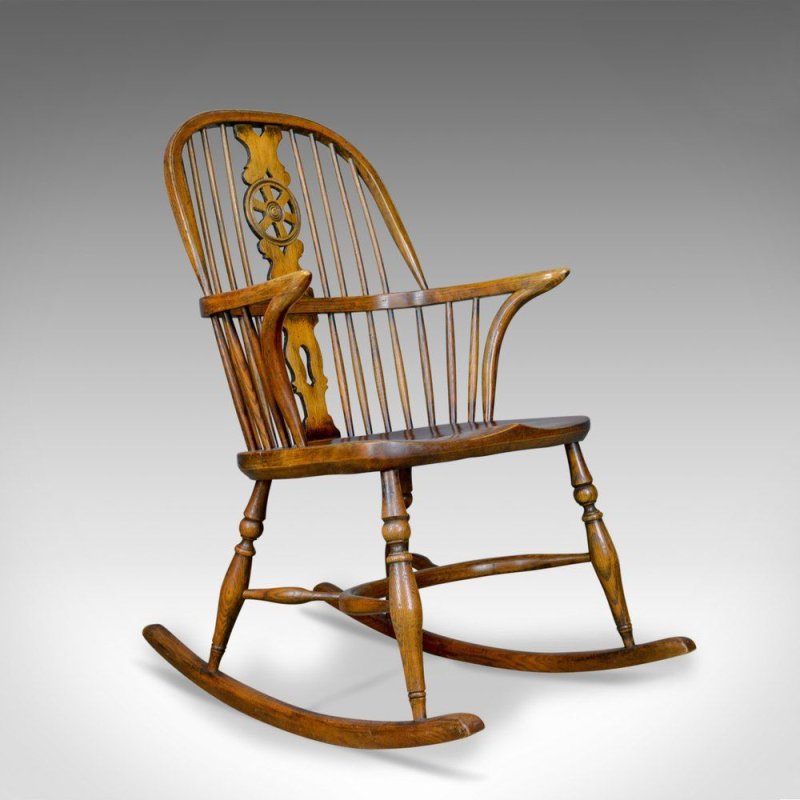 Кресло качалка Thonet