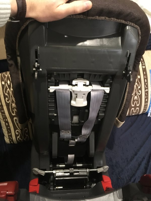 Крепление ремней Britax King 2