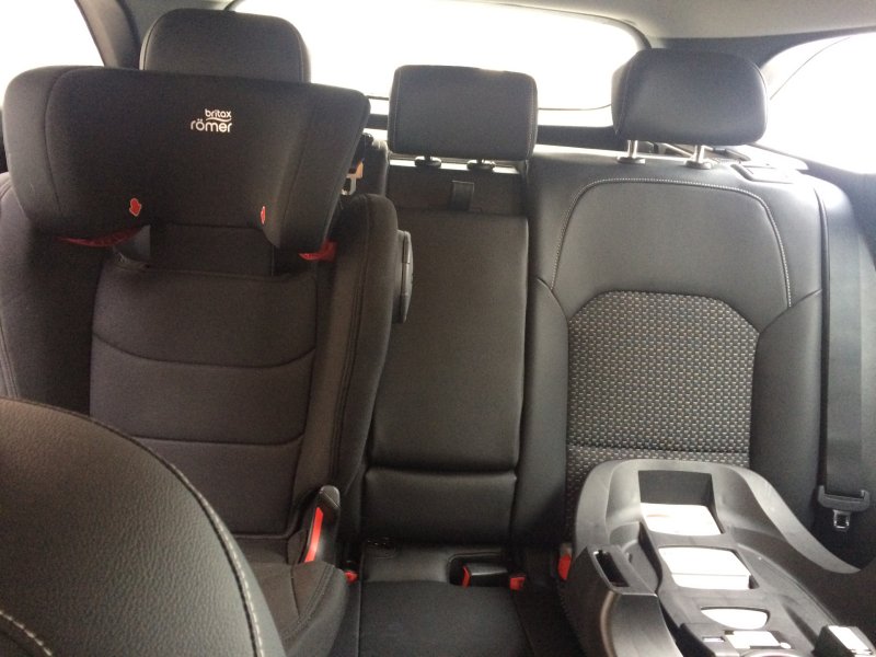 Kia Ceed SW 2014 система Isofix