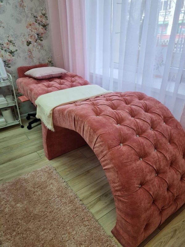Кушетка для наращивания ресниц