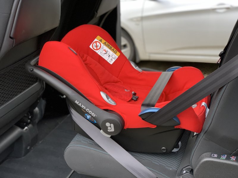 Автолюлька Maxi-cosi Cabrio Fix