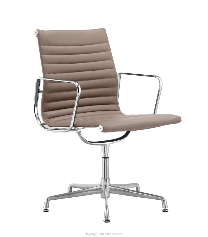 Рабочее кресло Vitra Eames Executive Chair