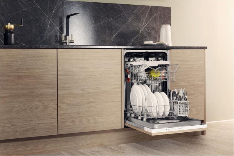 Hotpoint-Ariston HSCIC 3m19 c