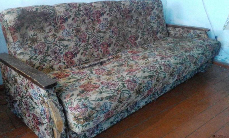 Реставрировать старый диван