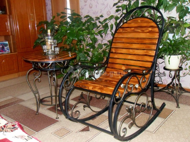 Кованые кресла