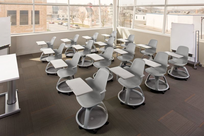 P60 Steelcase