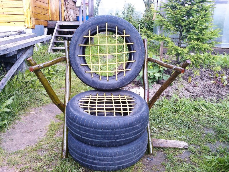Кресло из шин